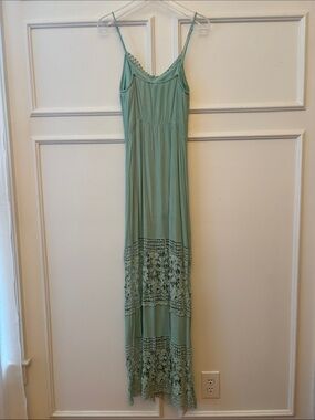Light Sage Green Lace-Panel Maxi Dress